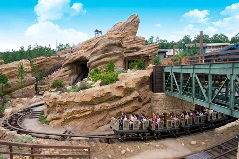 Hong Kong Disneyland: Non-Stop 2-Day Fun Ticket - Why the second day is the real advantage