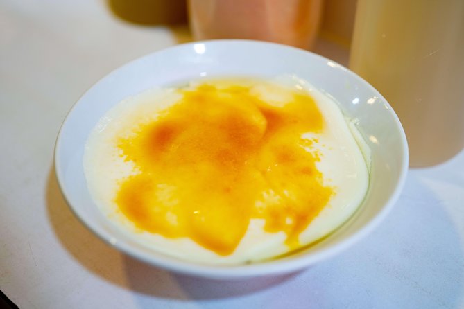 Hong Kong Food Tour: Sham Shui Po District - The guides make the difference