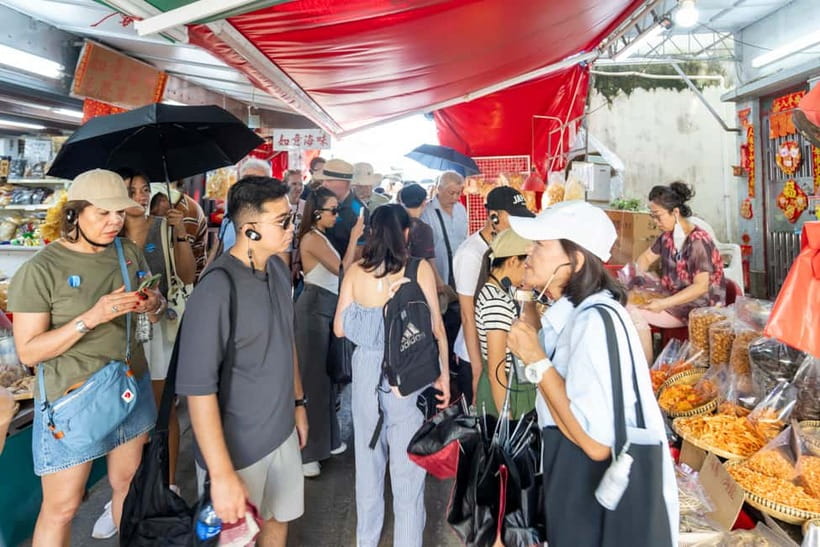 Hong Kong: Lantau VIP Priority Cable Car, Big Buddha & Tai O - The return journey and the jewelry-shop concern