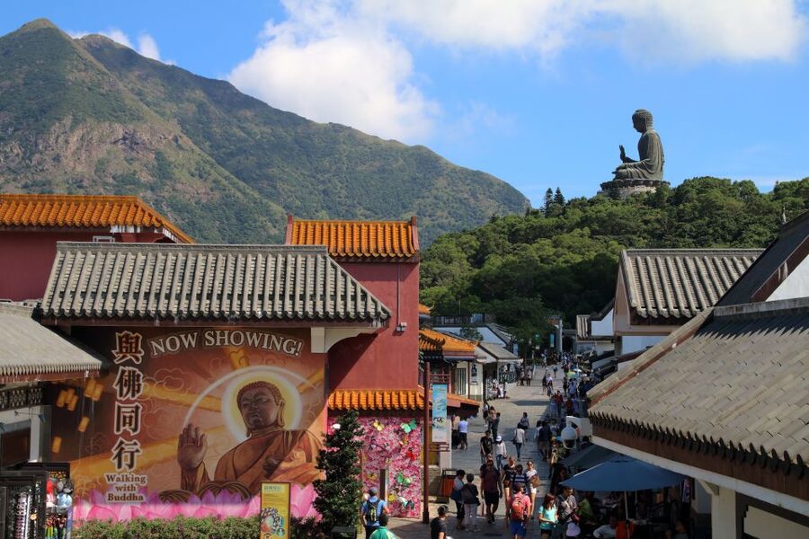 Hong Kong: Ngong Ping 360 Cable Car, Tai O & Big Buddha Tour - The Tai O boat ride and Chinese white dolphins