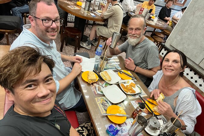 Hong Kong Private Food Tour with Michelin Street Food - Good Spring Company brings out herbal tea