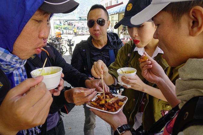 Hong Kong Private & Personalized Street Food Tour with a Local - Fuk Wa Street and the market experience
