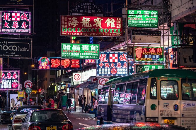 Hong Kong Private Walking Tour with a Local - What this private Hong Kong walk is really designed to do