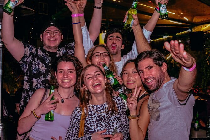 Hong Kong Pub Crawl at Lan Kwai Fong (LKF) - What happens from the 8:45 pm meeting point