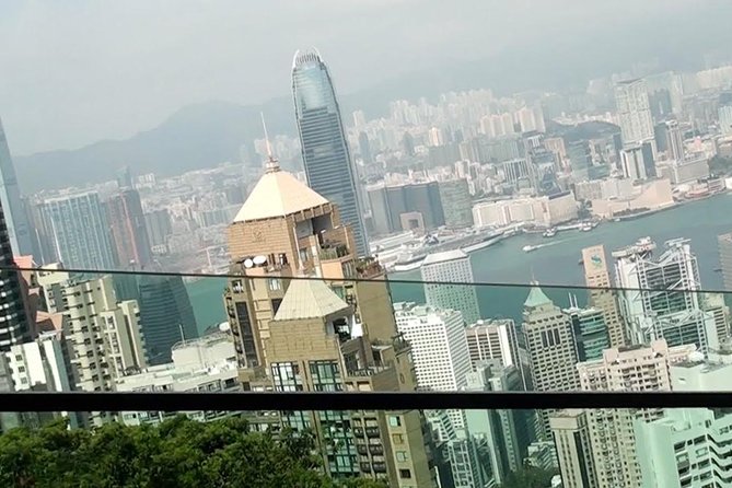 Hong Kong Sightseeing plus Jumbo Kingdom Lunch with Pickup from Kowloon Area - Man Mo Temple: a short but atmospheric first stop