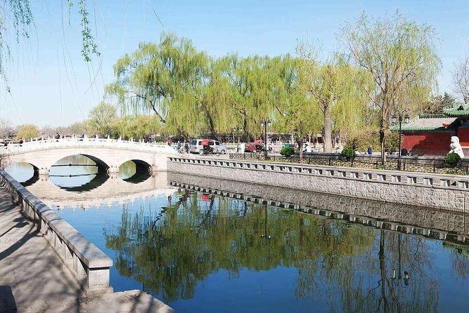 Houhai Hutong Tour: Rickshaw + Prince Gong & Soong Residences - Prince Gong’s Mansion and its Qing-era courtyards