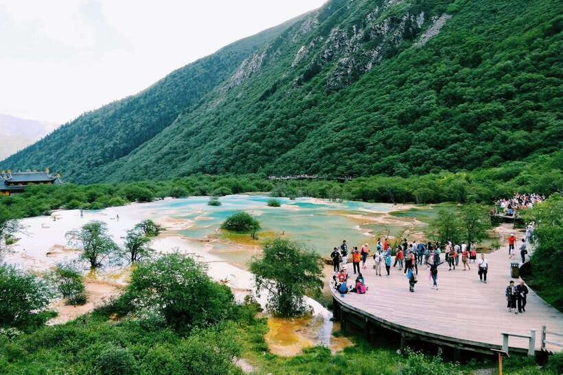 Huanglong Scenic Area: Explore Stunning Five-Colored Ponds - Starting at Huanglong Visitor Center or the cableway