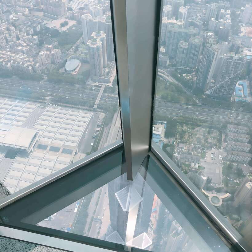 Iconic Shenzhen Skyscraper - Ping An Finance Center - Ticket collection and entry timing