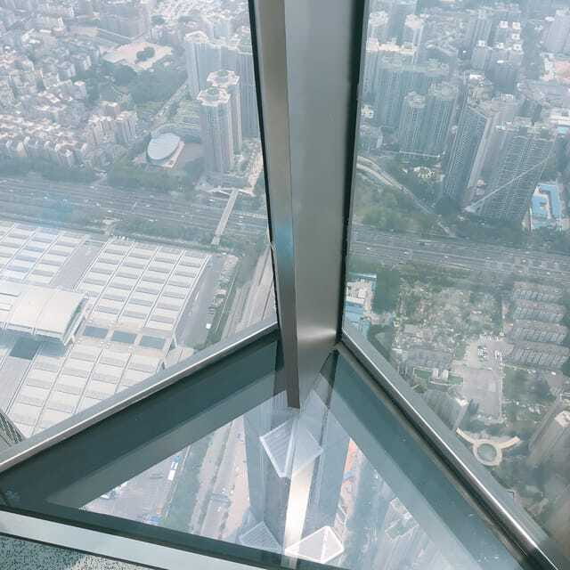 Iconic Shenzhen Skyscraper - Ping An Finance Center - Who should book the Yunji Observation Deck?