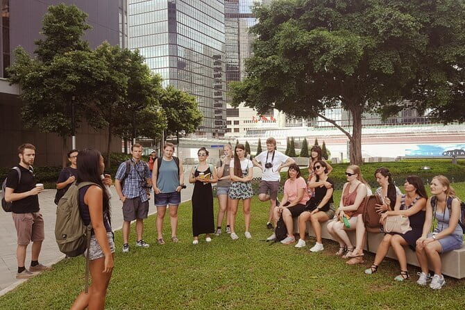 Introduction to Hong Kong: Central Tip Based Walking Tour - Wellington Street and Hong Kong on a plate