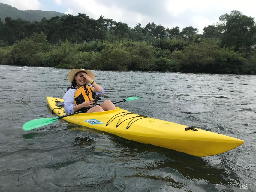 Kayaking tour with Local Guide( dry suit for winter) - Two hours and roughly 9 kilometers on the Li River