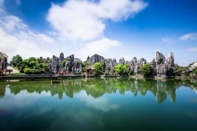KunmingStone Forest Private Tour:Scenic Walks+Guide Insights