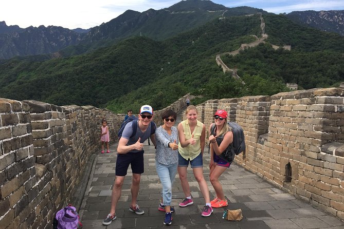 Layover Private Tour to Mutianyu Great Wall from Capital Airport ( PEK) - The 1.5-hour drive from PEK to Mutianyu