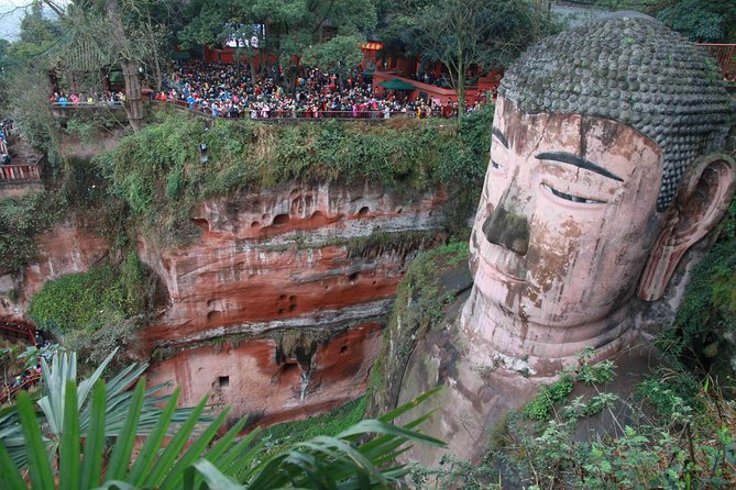 Leshan Giant Buddha and Huanglongxi Ancient Town Day Trip - Boat or mountain route: the choice that shapes your visit