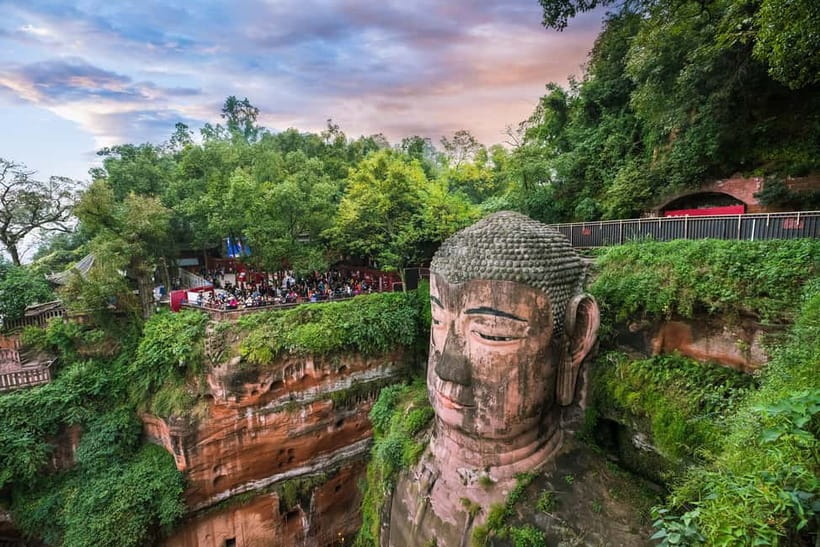 Leshan Giant Buddha & Huanglongxi/Buddha Temple Day Trip - The construction warning matters