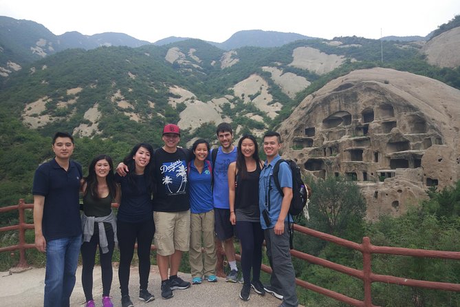 Longqingxia Gorge Cruise and Guyaju Cave Dwellings Private Day Tour - Lunch at a Local Farmhouse