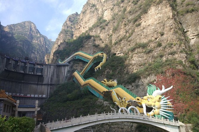 Longqingxia Gorge Cruise and Guyaju Cave Dwellings Private Day Tour - Is $216 Per Person Fair?
