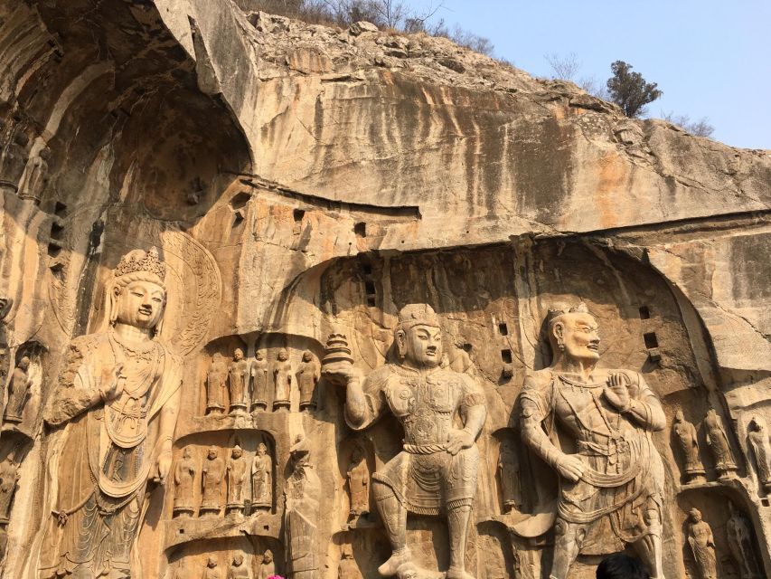 Luoyang Private Day Tour to Shaolin Temple&Longmen Grottoes - Seeing Longmen from the water