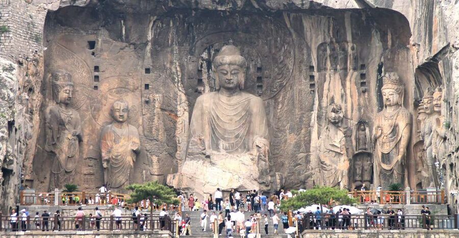 Luoyang Private Day Tour to Shaolin Temple&Longmen Grottoes - Lunch and the Shaolin Kung Fu performance