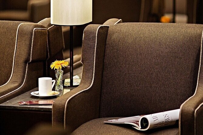 Macau International Airport Plaza Premium Lounge - Choosing between three and six hours