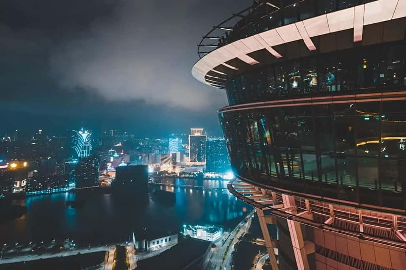 Macau: Macau Tower Observation Deck Ticket - Reaching the Indoor Deck at 233 Meters