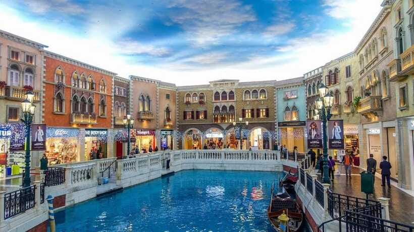 Macau: Venetian-Style Gondola Ride - Who will enjoy this most