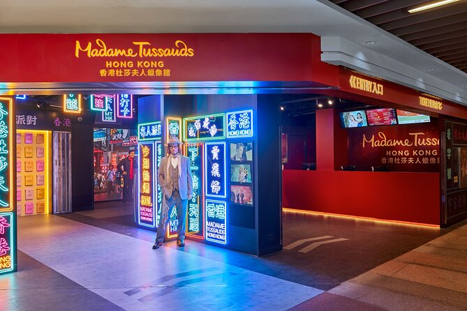Madame Tussauds Hong Kong Ticket - Arriving at The Peak Tower