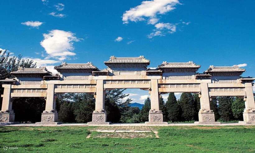 Ming Tombs Private Tour: Sacred Road, Dingling and Changling - Walking the 7.3-kilometer Sacred Road