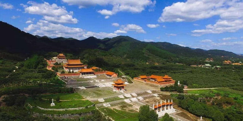 Ming Tombs Private Tour: Sacred Road, Dingling and Changling - Hotel pickup and the six-hour format