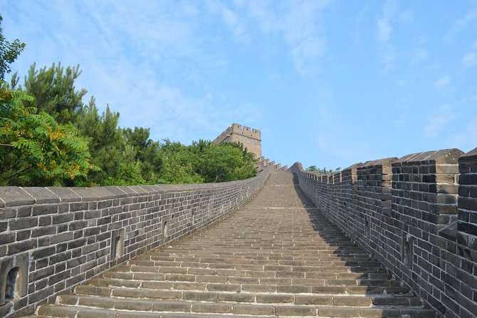Mini Group: Half-Day Great Wall at Mutianyu Hiking Tour - Cable car to Watchtower 14, then east toward Watchtower 23