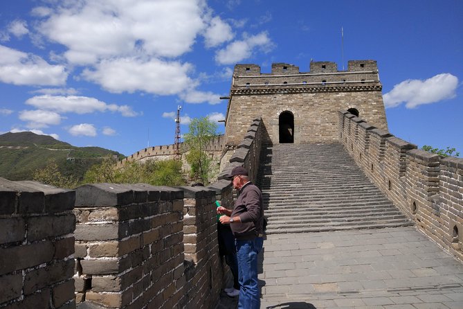 Mini Group: Half-Day Great Wall at Mutianyu Hiking Tour - Who should book this six-hour visit?