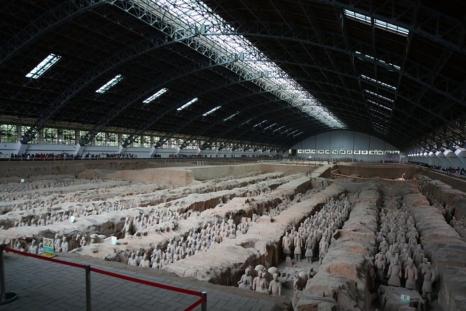 Mini Group: Half-Day Xi'an Terracotta Warriors Discovery Tour - Pit 3 explains the army’s command structure