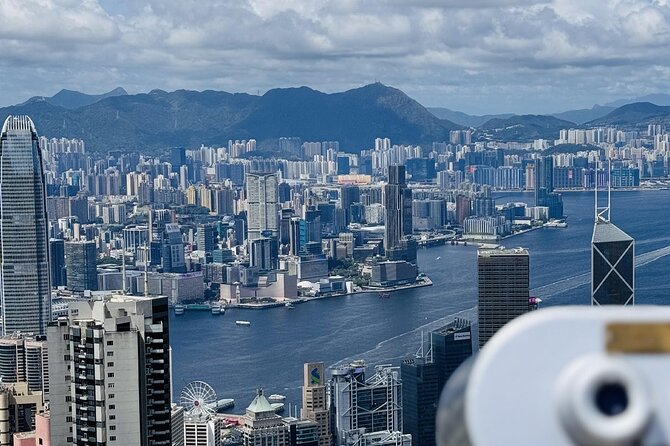 Morning Tour - Deluxe Hong Kong Island Tour with Hotel Pickup in Kowloon - Stanley Market and the southern coast