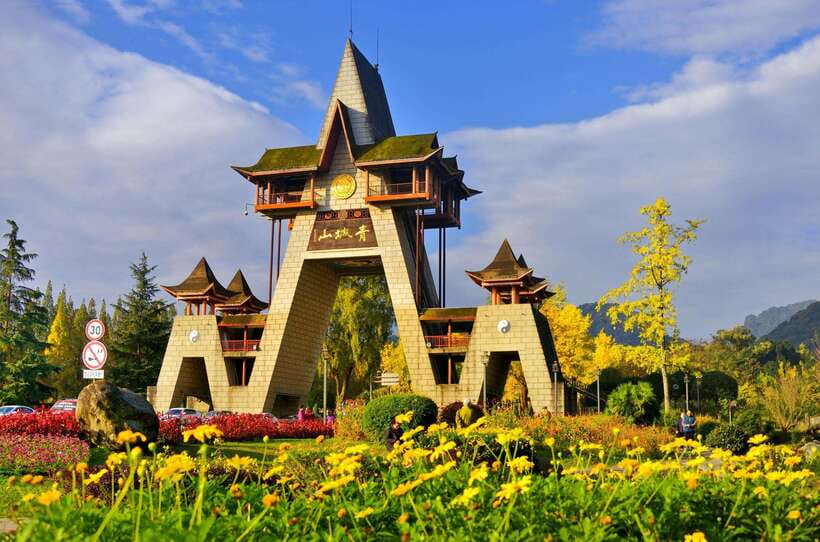 Mount Qingcheng Tour: Explore Serene and Sacred Taoist Site - Four hours on the Front Mountain