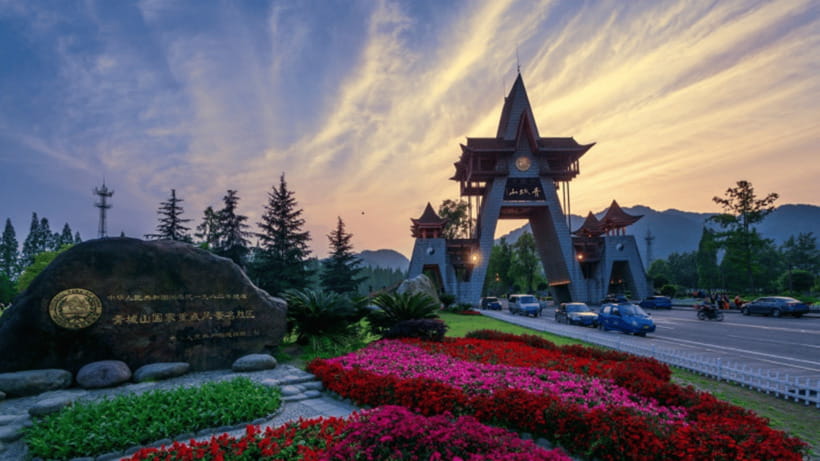 Mount Qingcheng Tour: Explore Serene and Sacred Taoist Site - Who will enjoy this most