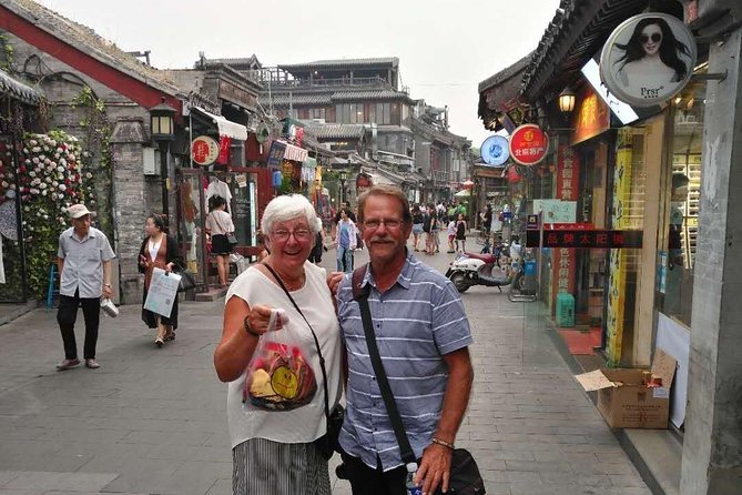 Mutianyu Great Wall & Old Hutong Private Layover Guided Tour - Clearing the airport and handling visa-free transit