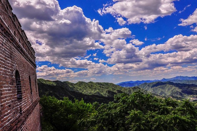 Mutianyu Great Wall Private VIP Tour with Peak Restaurant Dining and Cable Car - Why Mutianyu makes a strong first Great Wall visit