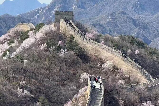 Mutianyu Great Wall Small Group Tour from Beijing with Guide - Nanluoguxiang as an optional city finish