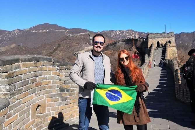 Mutianyu Unlocked: Private Spanish-Guided Great Wall Adventure - Reaching the wall by cable car or chairlift