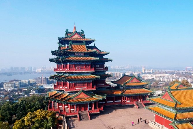 Nanjing Private English Tour Guide Service - Meeting Fred, Emily, or Francis