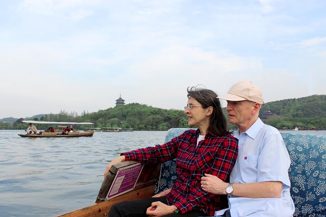 One-Day Hangzhou Dragon Well Tea Culture & West Lake Private Tour - Lingyin Temple and Flying Peak’s carved Buddhist art