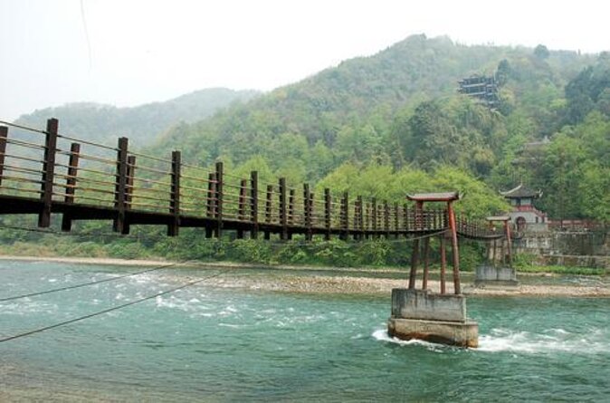 One Day Trip to Dujiangyan Irrigation System & Mount QingCheng Tour - Key things to know before booking