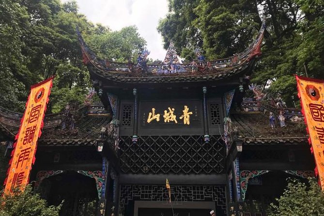 One Day Trip to Dujiangyan Irrigation System & Mount QingCheng Tour - Why this Chengdu day trip works