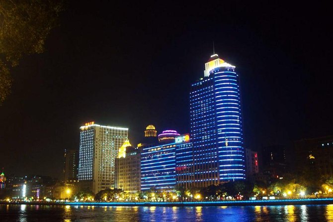 Pearl River Night Cruise & Eveing Tour in Guangzhou with Private Transport - Why the Dashatou Road walk matters