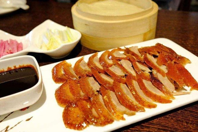 Peking Duck Dining Experience with Amazing Shanghai Night Lights - What the guide adds to the night