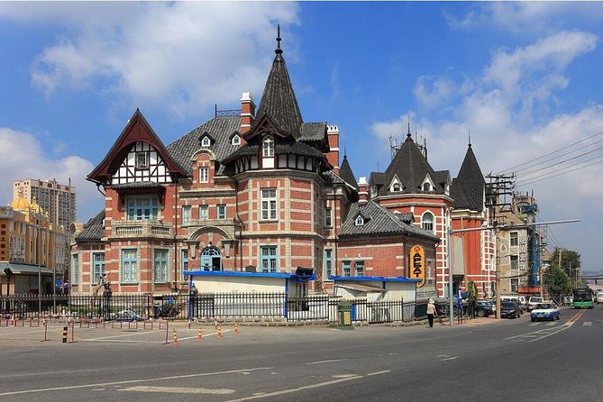 Private 2 Day Tour of Dalian City - People’s Square, Zhongshan Square, and Labor Park