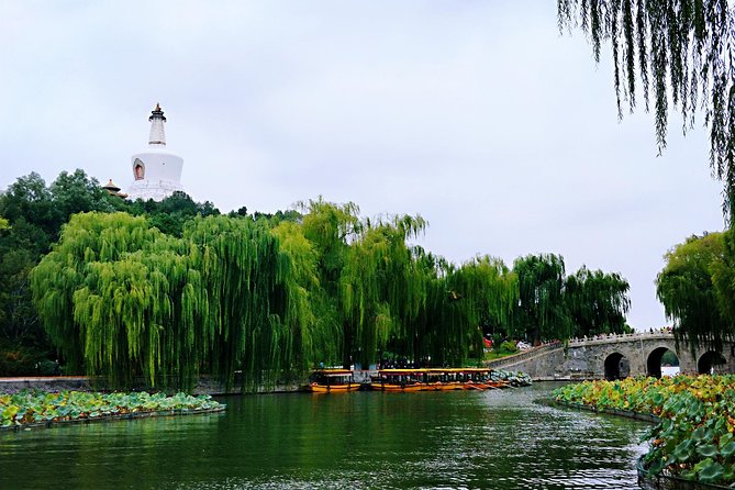 Private 5-Hour Walking Tour: Forbidden City, Hutong&Parks Nearby - What the private guide adds