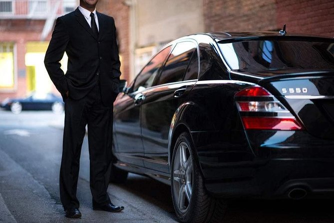 Private Arrival Transfer from Hongqiao Railway Station to Shanghai City - How the $31.74 price works for you