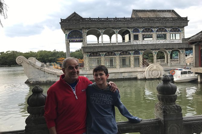 Private Beijing Day Tour : Summer Palace And Temple of Heaven - The Silk Factory Stop: A Short Look at Local Craft