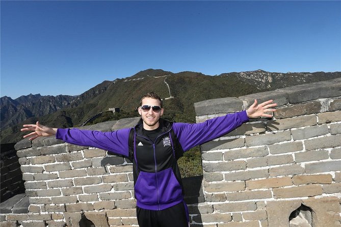Private Beijing Layover Tour: Mutianyu Great Wall and Forbidden City with Cable Car and Meal - Lunch near the Great Wall